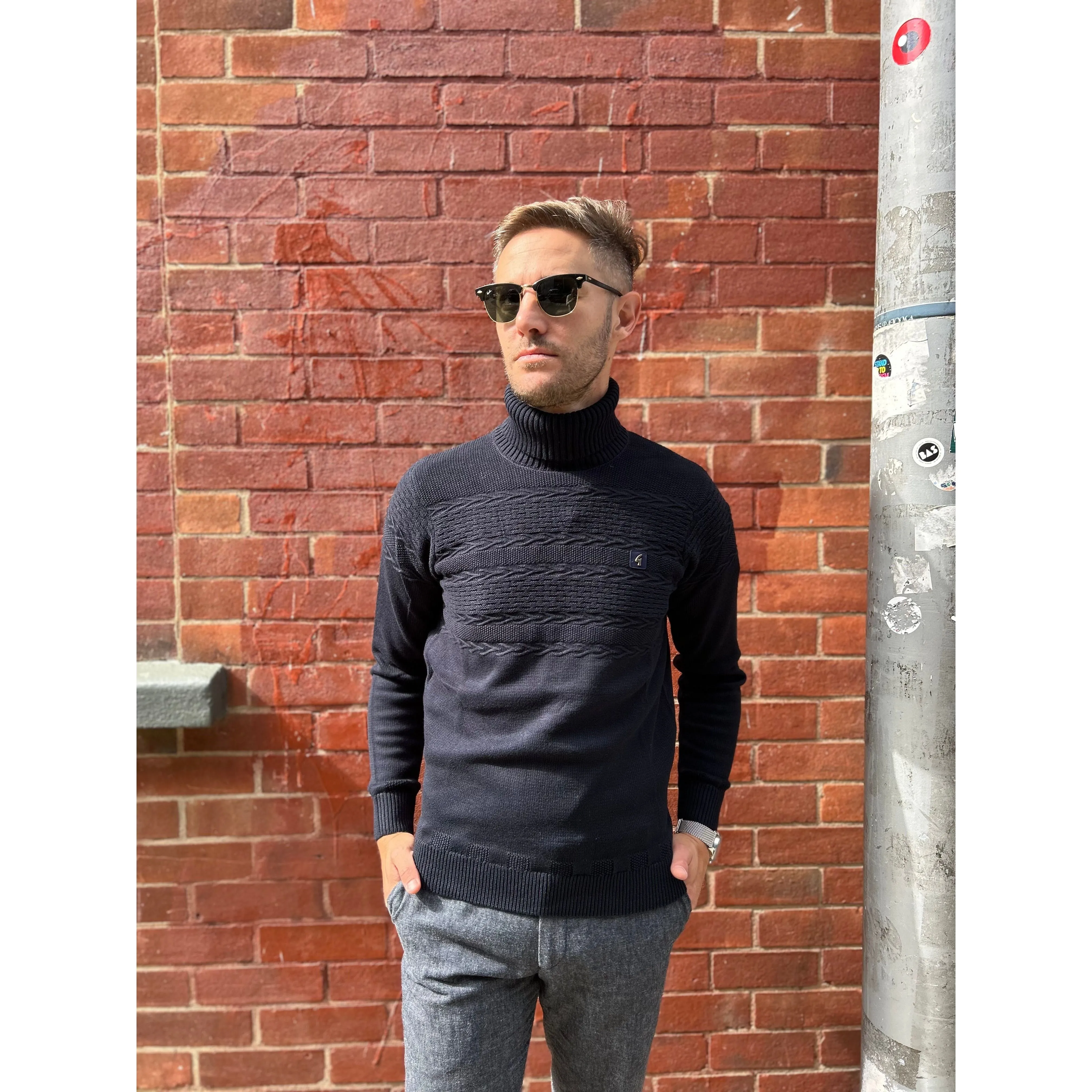 Gabicci Vintage - Emilio Navy - Roll Neck