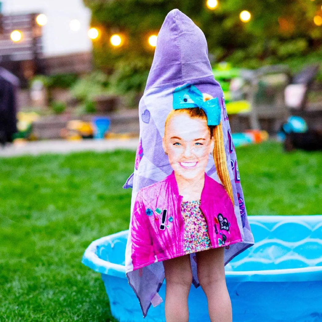 Personalized Embroidered Hooded Towel - Jojo Siwa